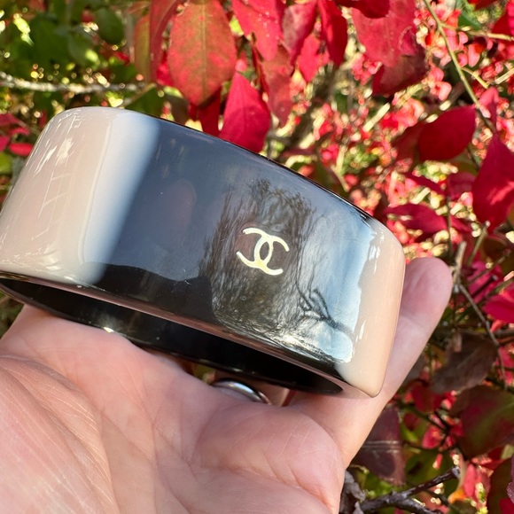 💕Chanel CC logo Resin Bangle black and pink - Picture 3 of 12